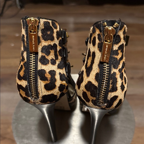 Pre-owned Michael Kors Black and Leopard Print Heels - Picture 8 of 15